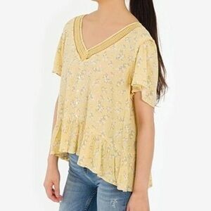 NWT Hippie Rose Buttercup Yellow Floral Blouse